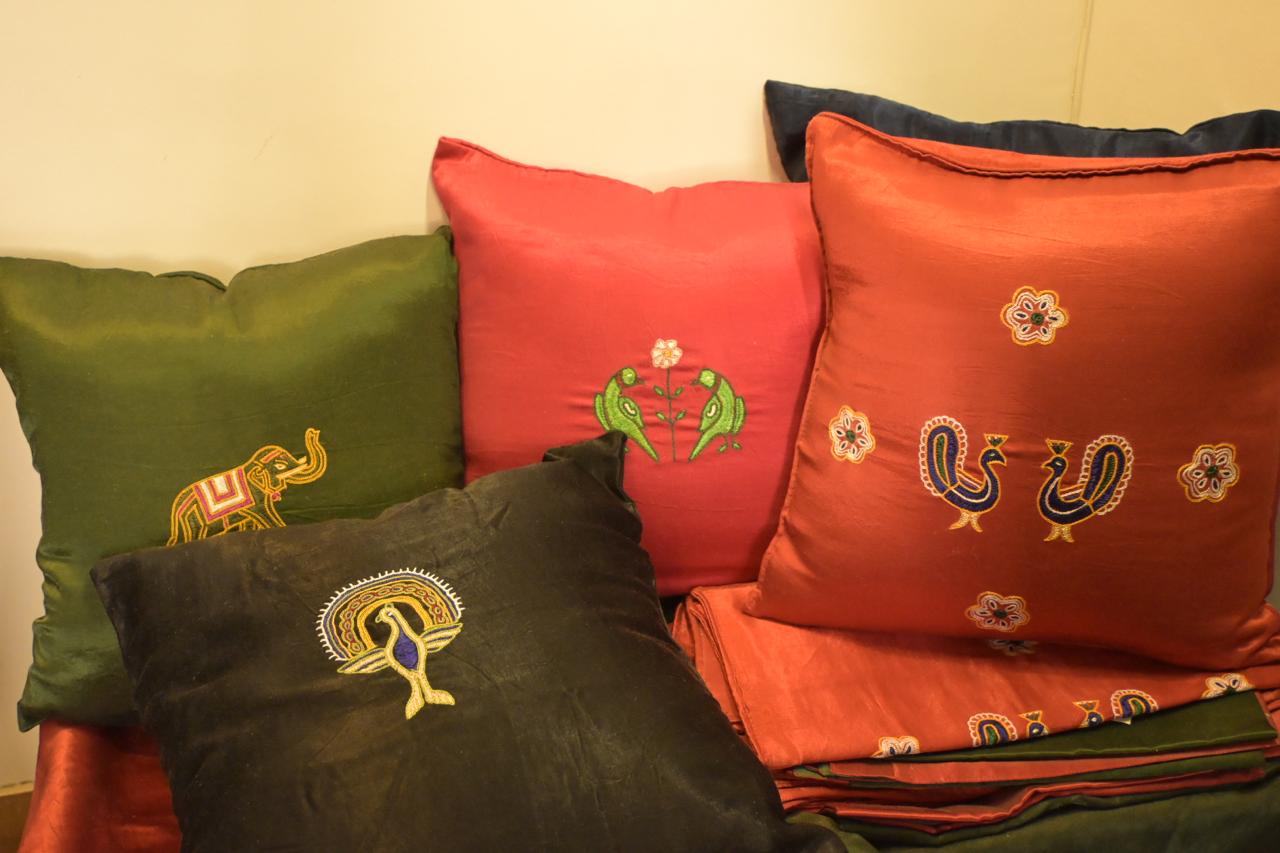 ARI INSPIRED EMBOIDERY MASHROO QUSHAN COVERS